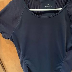 Athleta workout shirt
